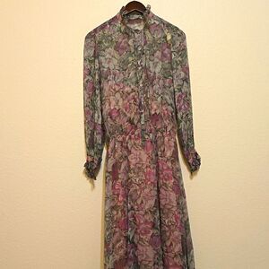 - True vintage maxi  floral dress